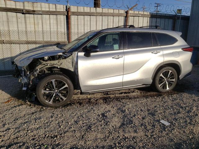 TOYOTA HIGHLANDER 2021 5TDJZRAH8MS069251 | Auction Seeker