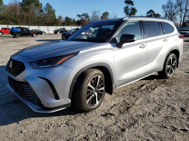 TOYOTA HIGHLANDER 2022 5TDLZRBH9NS184689 | Auction Seeker