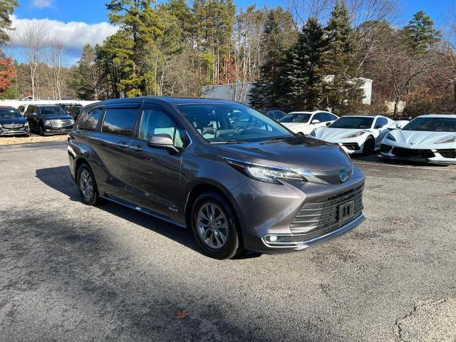 TOYOTA SIENNA 2021 5TDYRKECXMS022128 | Auction Seeker