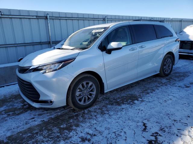TOYOTA SIENNA 2022 5TDJRKEC4NS101359 | Auction Seeker