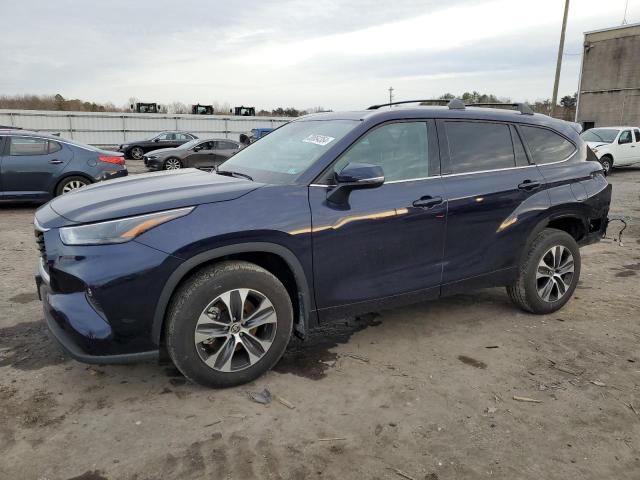 TOYOTA HIGHLANDER 2022 5TDGZRBH7NS571663 | Auction Seeker