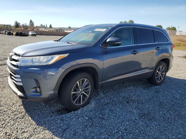 TOYOTA HIGHLANDER 2019 5TDKZRFH0KS322671 | Auction Seeker