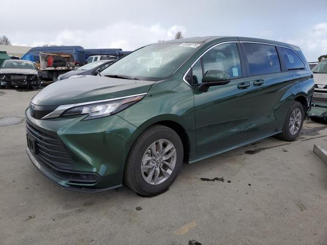 TOYOTA SIENNA 2022 5TDKRKEC0NS107762 | Auction Seeker
