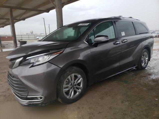TOYOTA SIENNA 2022 5TDZRKEC7NS120524 | Auction Seeker