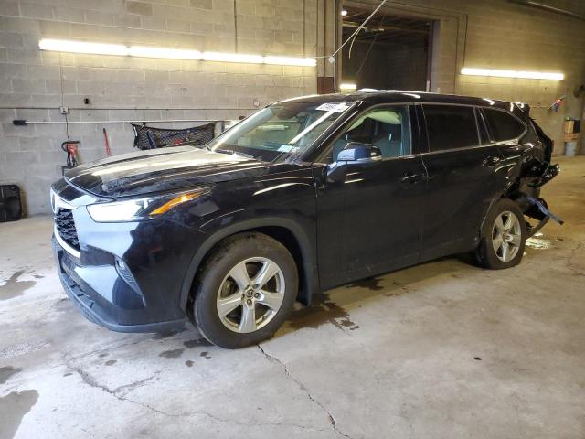 TOYOTA HIGHLANDER 2022 5TDBZRBH8NS564117 | Auction Seeker