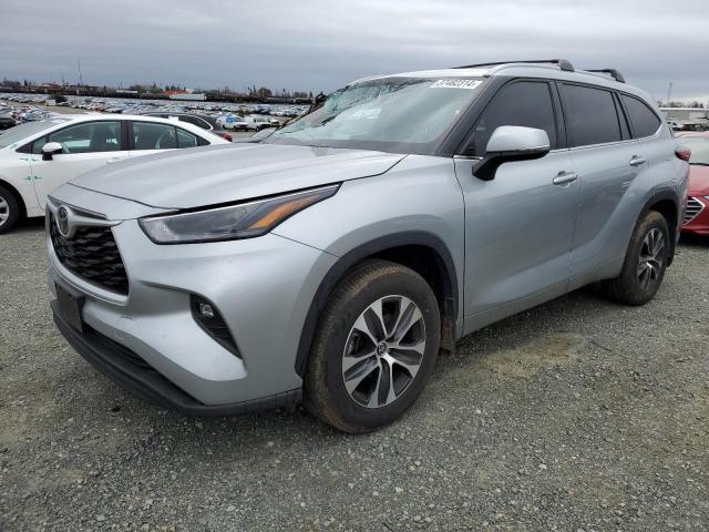 TOYOTA HIGHLANDER 2022 5TDGZRBH5NS176235 | Auction Seeker