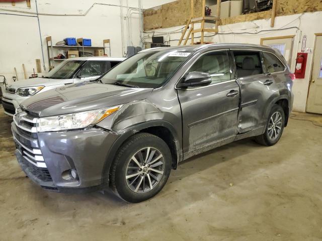 TOYOTA HIGHLANDER 2017 5TDJZRFH7HS455982 | Auction Seeker