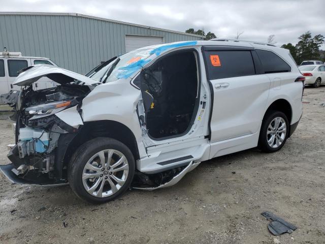 TOYOTA SIENNA 2023 5TDERKEC2PS167199 | Auction Seeker