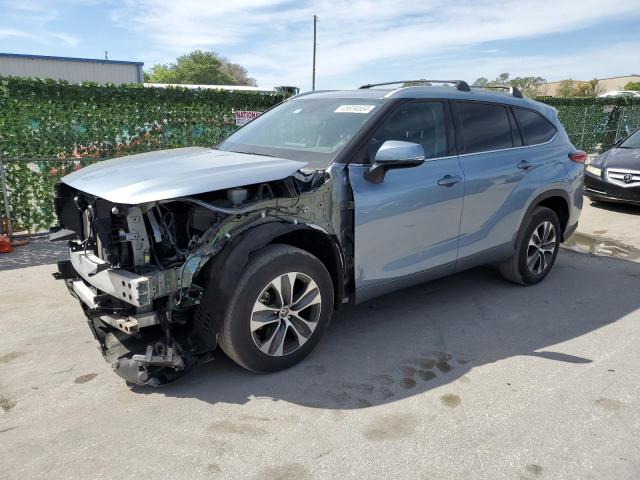 TOYOTA HIGHLANDER 2022 5TDGZRAH9NS130313 | Auction Seeker