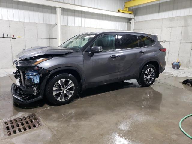 TOYOTA HIGHLANDER 2022 5TDHZRBH8NS251207 | Auction Seeker