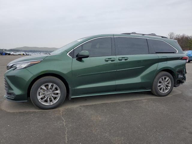 TOYOTA SIENNA 2022 5TDKRKEC4NS136276 | Auction Seeker