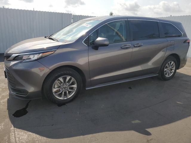 TOYOTA SIENNA 2022 5TDKRKEC0NS094219 | Auction Seeker