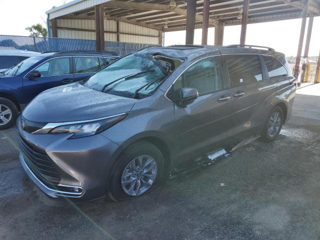 TOYOTA SIENNA 2024 5TDYRKECXRS193954 | Auction Seeker