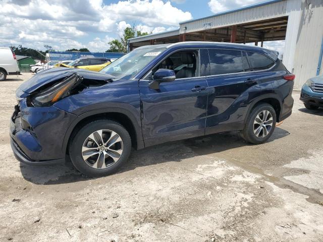 TOYOTA HIGHLANDER 2022 5TDHZRAH2NS141772 | Auction Seeker
