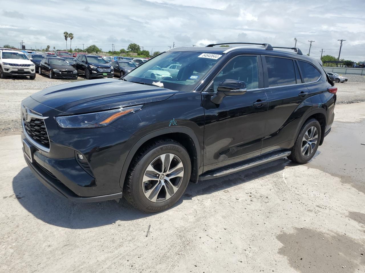 TOYOTA HIGHLANDER 2023 5TDKDRAH9PS517004 | Auction Seeker