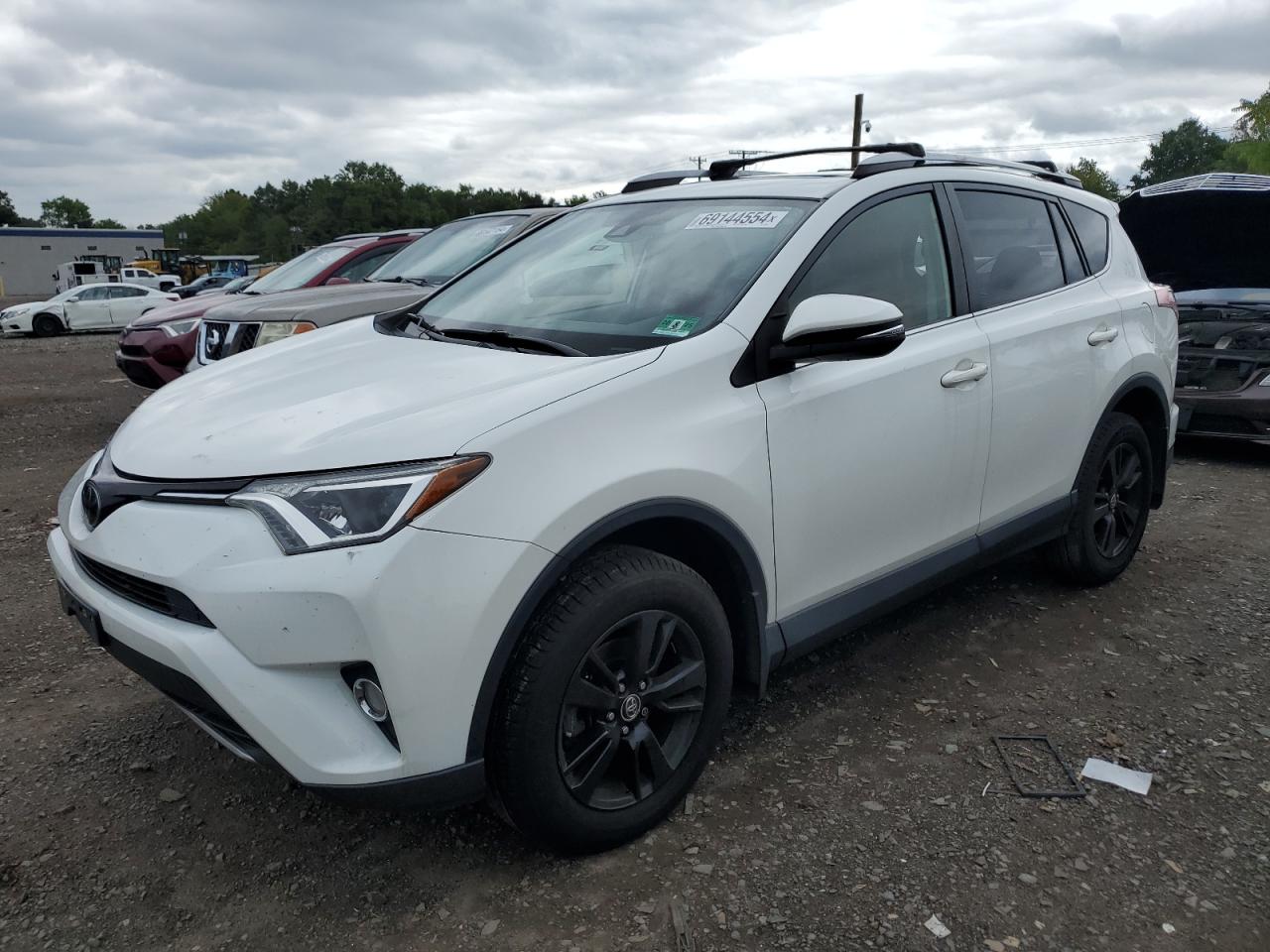 TOYOTA RAV4 2018 JTMRFREVXJJ234916 | Auction Seeker