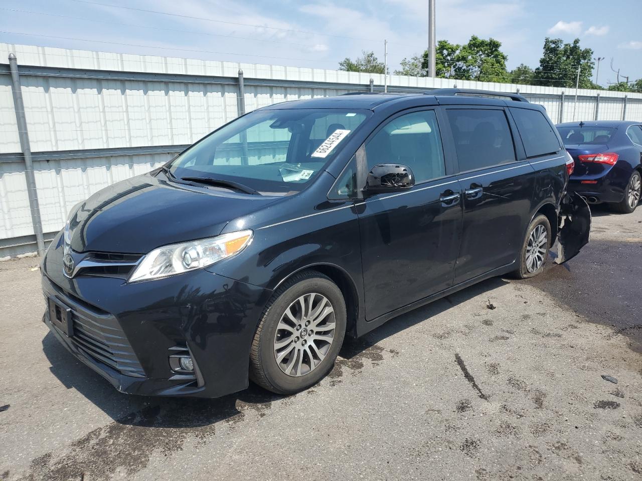 TOYOTA SIENNA 2019 5TDYZ3DC7KS996573 | Auction Seeker