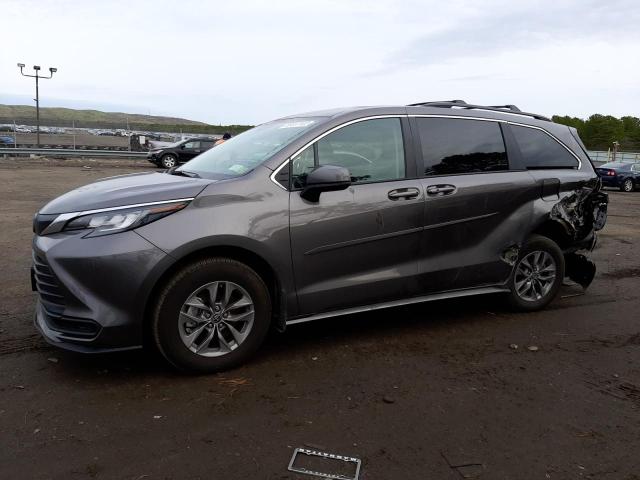 TOYOTA SIENNA 2022 5TDKRKEC0NS126439 | Auction Seeker