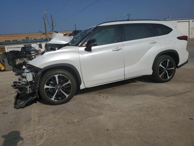 TOYOTA HIGHLANDER 2022 5TDJZRAH9NS096489 | Auction Seeker