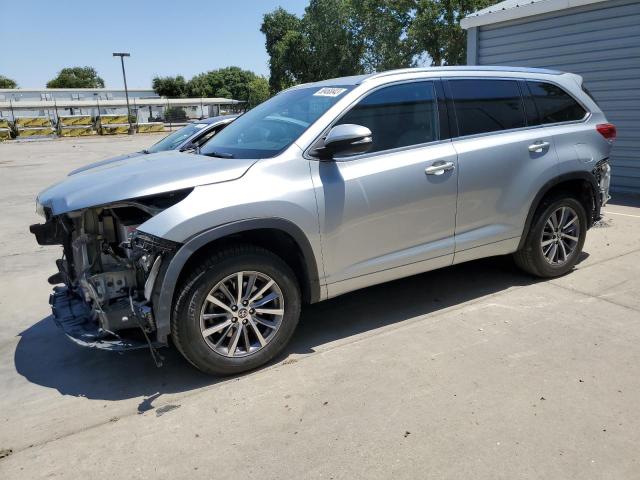 TOYOTA HIGHLANDER 2018 5TDKZRFH2JS537015 | Auction Seeker