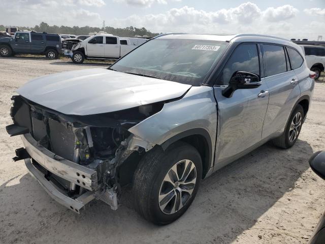 TOYOTA HIGHLANDER 2021 5TDHZRAH8MS090017 | Auction Seeker