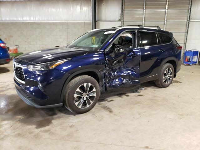 TOYOTA HIGHLANDER 2022 5TDGZRBH4NS581860 | Auction Seeker