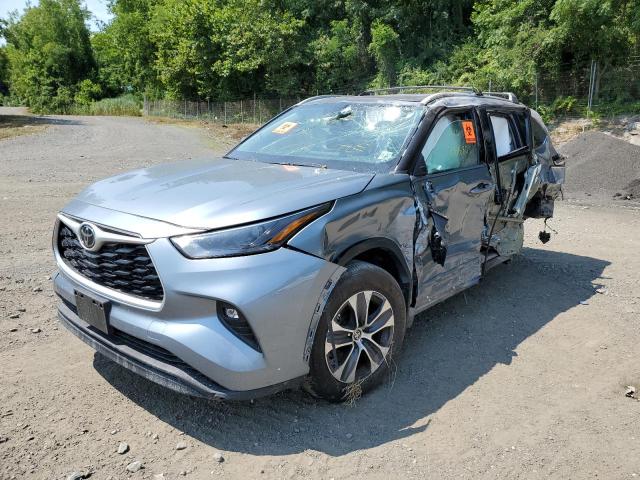 TOYOTA HIGHLANDER 2022 5TDHZRBH3NS248540 | Auction Seeker