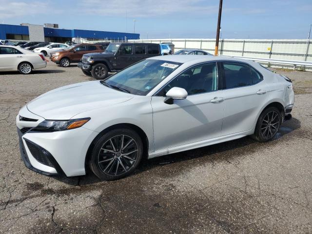TOYOTA CAMRY 2022 4T1G11AK0NU054945 | Auction Seeker