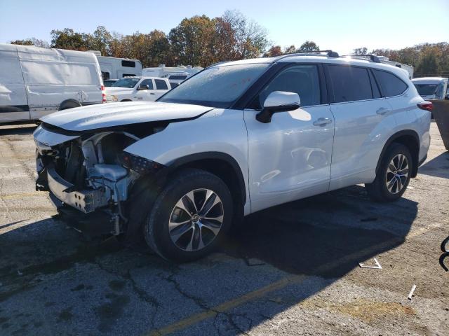 TOYOTA HIGHLANDER 2022 5TDGZRBH4NS167672 | Auction Seeker